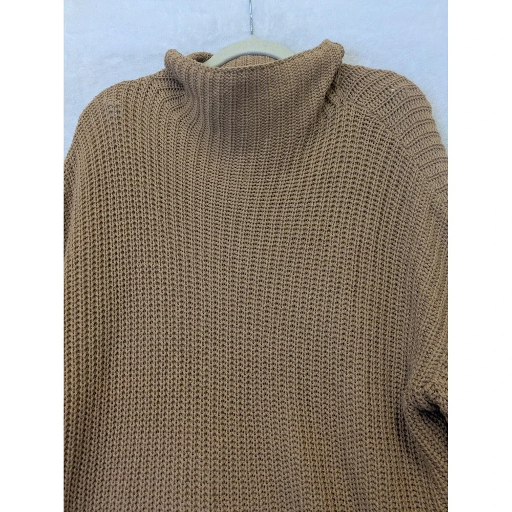 American Eagle Outfitters oversized chunky